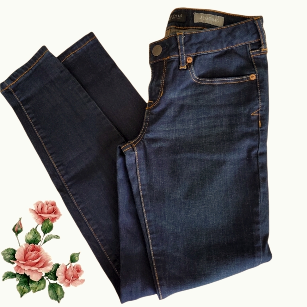 Aeropostale Stretchy Jegging size 4R color dark blue 💙